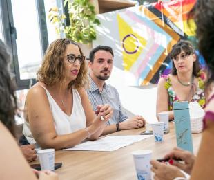La consejera de Igualdad visita el SAI LGTBI de Castilla-La Mancha