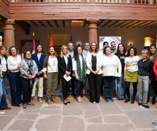 El Gobierno regional conmemora el Día de la Visibilidad Lésbica llamando a combatir la doble discriminación que enfrentan las mujeres lesbianas