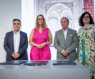 Firmas convenios LGTBI con CECAM y sindicatos