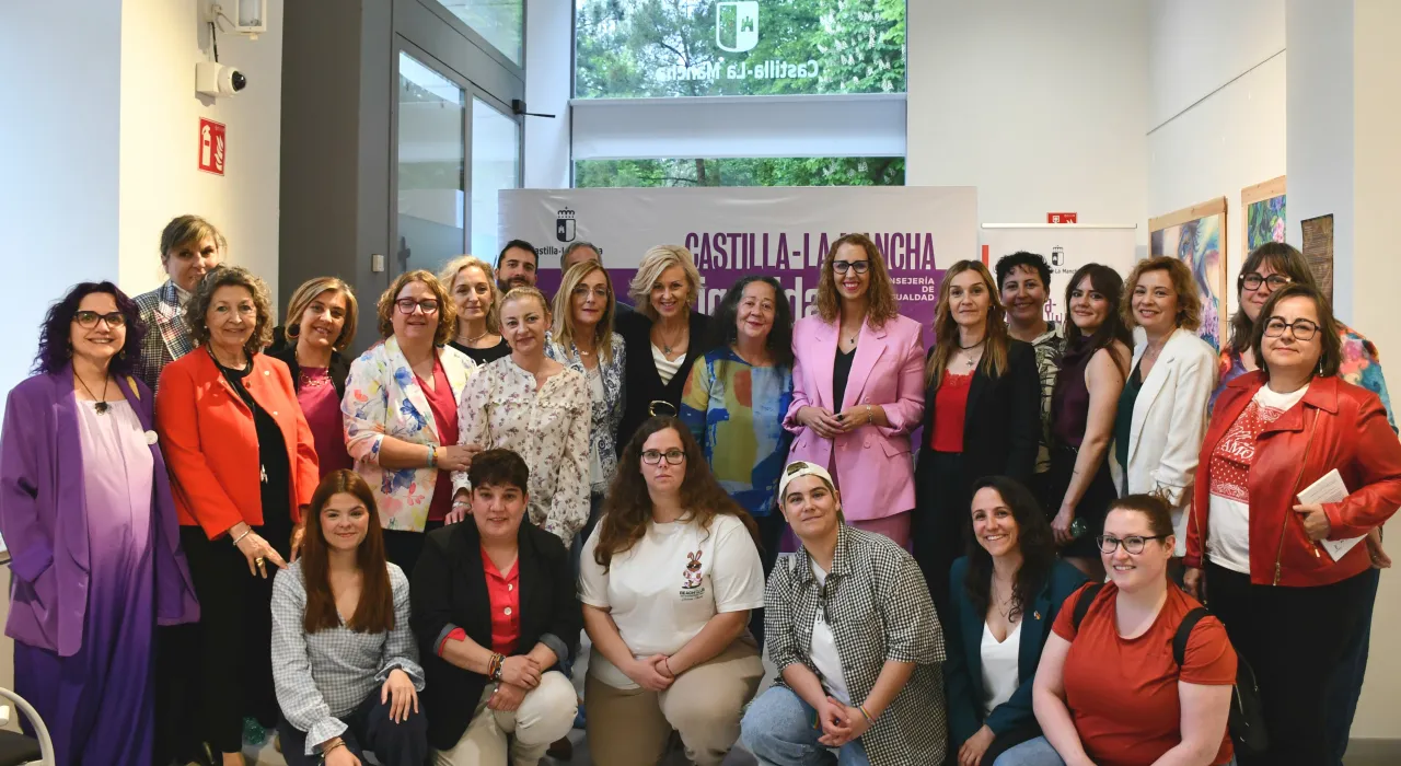 Acto del Día de la Visibilidad Lésbica celebrado en Cuenca